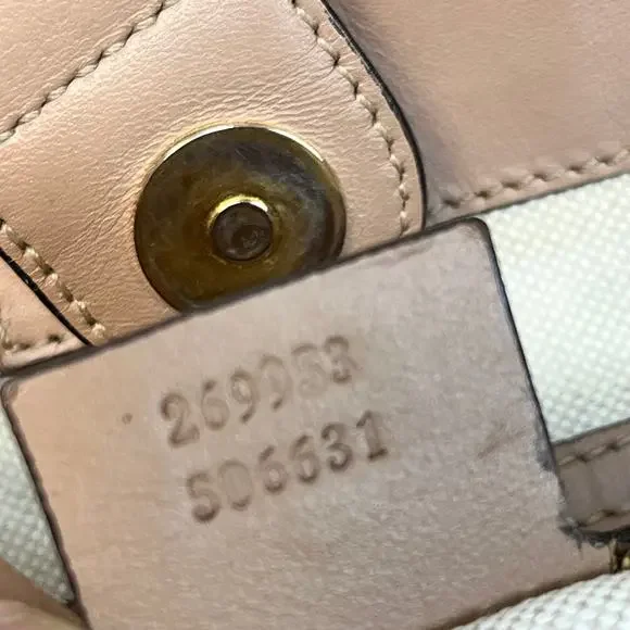 GUCCI Scarlett Pink Guccissima Leather Studded Shoulder Bag - Picture 11 of 11